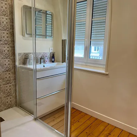 L'appart Y Yourhosthelper Apartman *